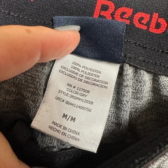 REEBOK Men's gray pull‎ on athletic gym shorts, sz M - Picture 3 of 4